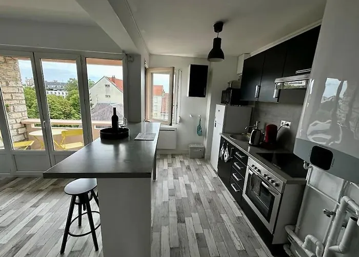 Centre Wilson *chez Charles* 2ch Apartamento Dijon